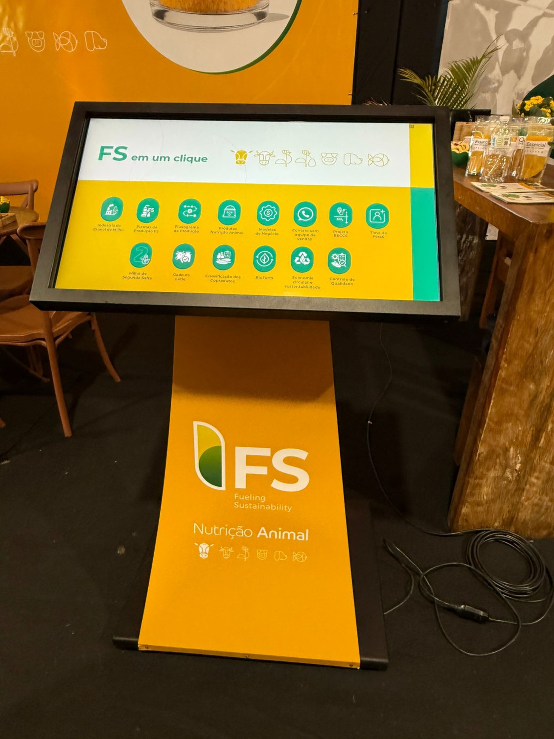 locacao+totem+touch+horizontal