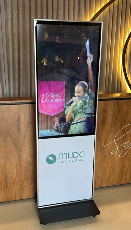 locacao+totem+digital locacao+totem+digital